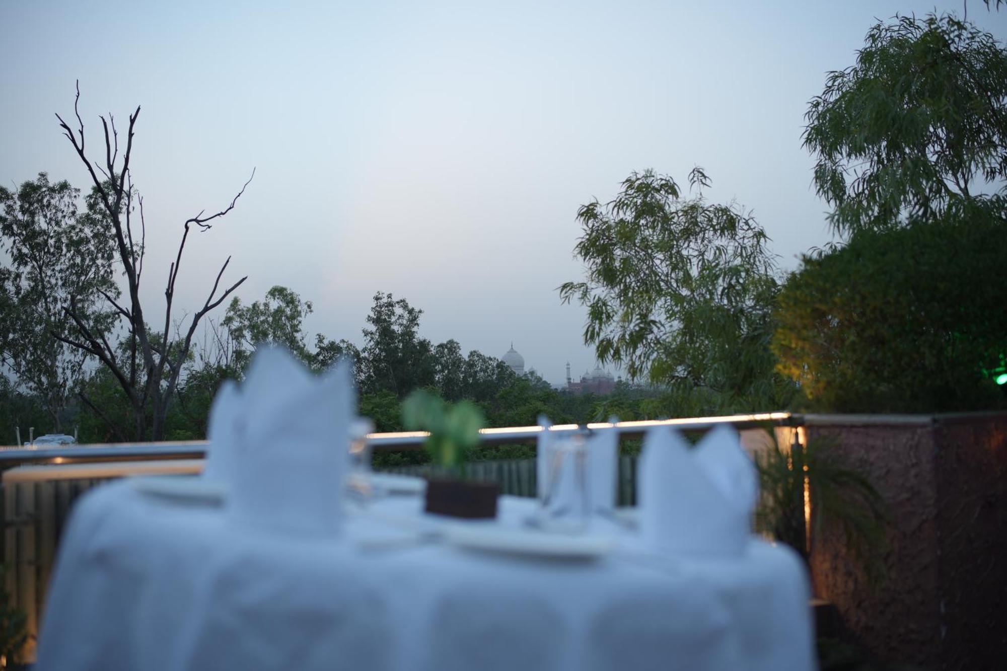 Hotel Atulyaa Taj Agra  Exteriér fotografie